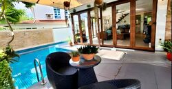 Hillcrest Park (D11), Terrace #504251351